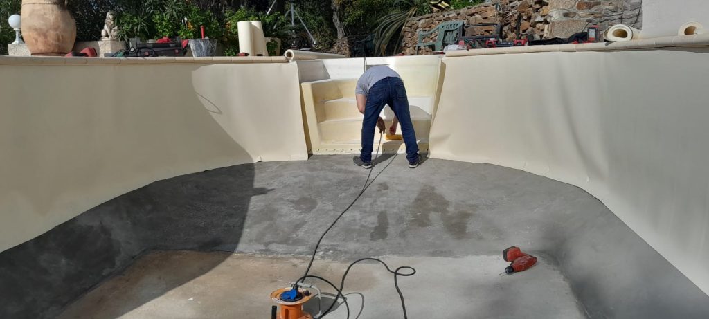 Rénovation de piscine à Hyères 3 WhatsApp Image 2023 02 23 a 08.54.03GHGH